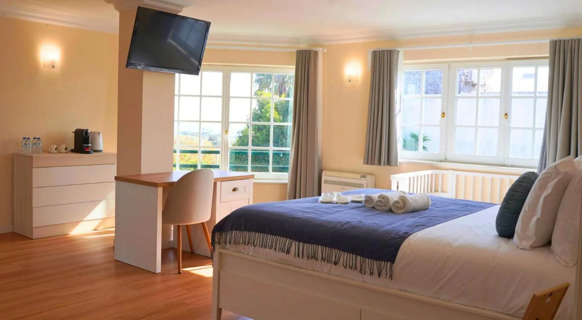 Art 4 You Carcavelos Suites 0*, Carcavelos (Lisbon)