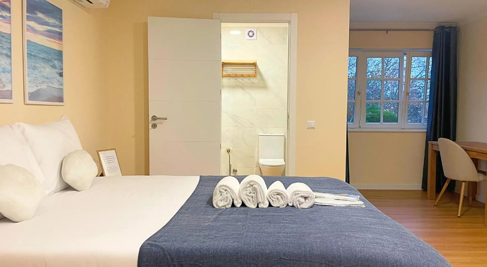 Art 4 You Carcavelos Suites Carcavelos (Lisbon)